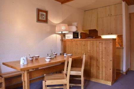 Ski verhuur Appartement 2 kamers 5 personen (P19) - Résidence les Chandonnelles II - Méribel - Woonkamer