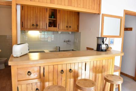 Location au ski Studio 4 personnes (27) - Résidence les Lauzes - Méribel - Kitchenette