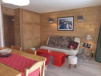 Rent in ski resort 2 room apartment 4 people (1) - Résidence Trois Marches Bat C - Méribel - Living room