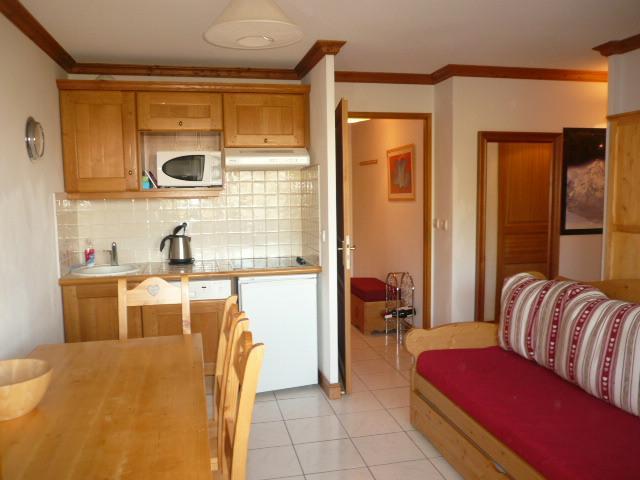 Rent in ski resort 3 room apartment 6 people (B21) - Les Chalets de Montalbert - Montalbert - Living room