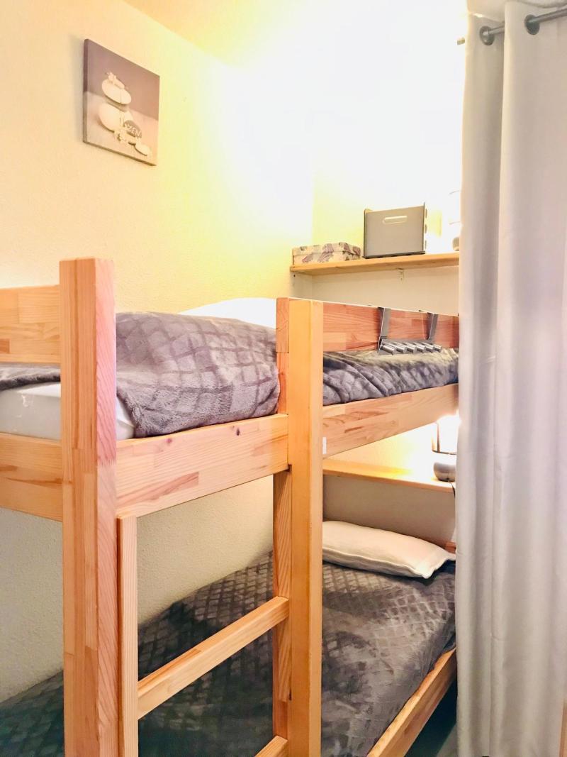 Rent in ski resort 2 room apartment sleeping corner 4 people (30) - Résidence Christiana - Montalbert