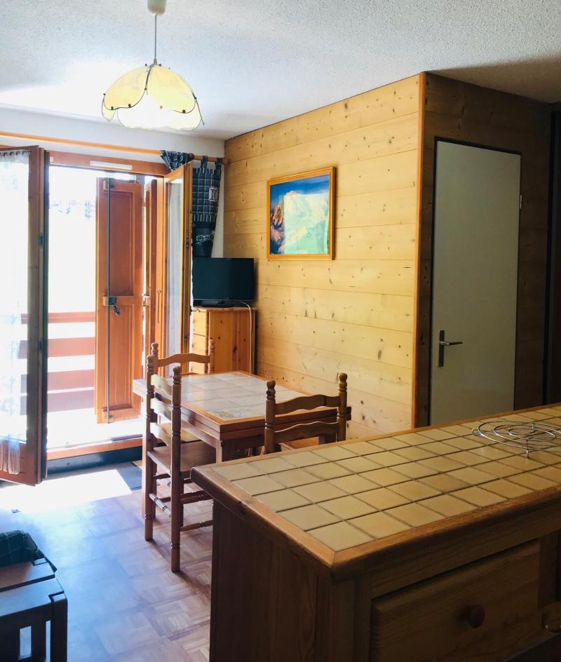 Ski verhuur Appartement 2 kabine kamers 5 personen (126) - Résidence Christiana - Montalbert - Woonkamer