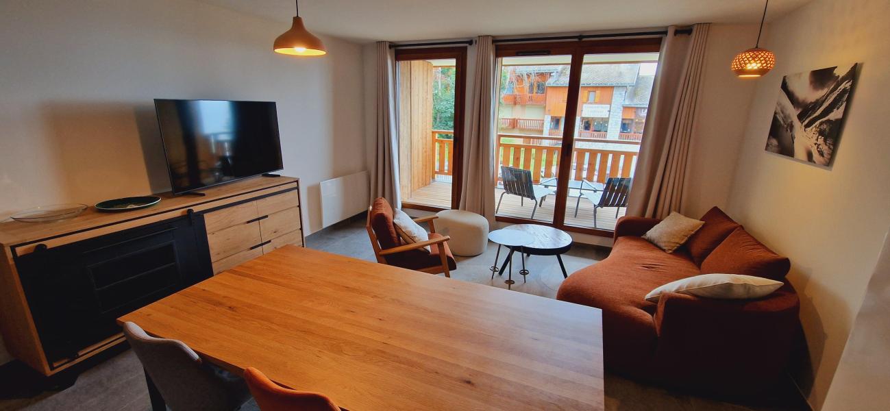 Rent in ski resort 4 room apartment 6 people (M03) - Résidence le M - Montalbert