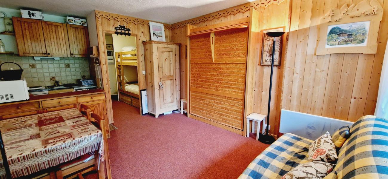Rent in ski resort Studio sleeping corner 4 people (PRA28) - Résidence le Pravet - Montalbert - Living room
