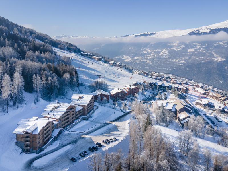 Location au ski Résidence Le Snoroc - Montalbert - Extérieur hiver