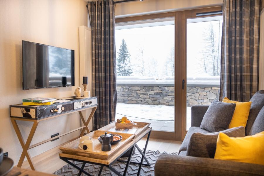 Rent in ski resort Résidence Le Snoroc - Montalbert - Living room