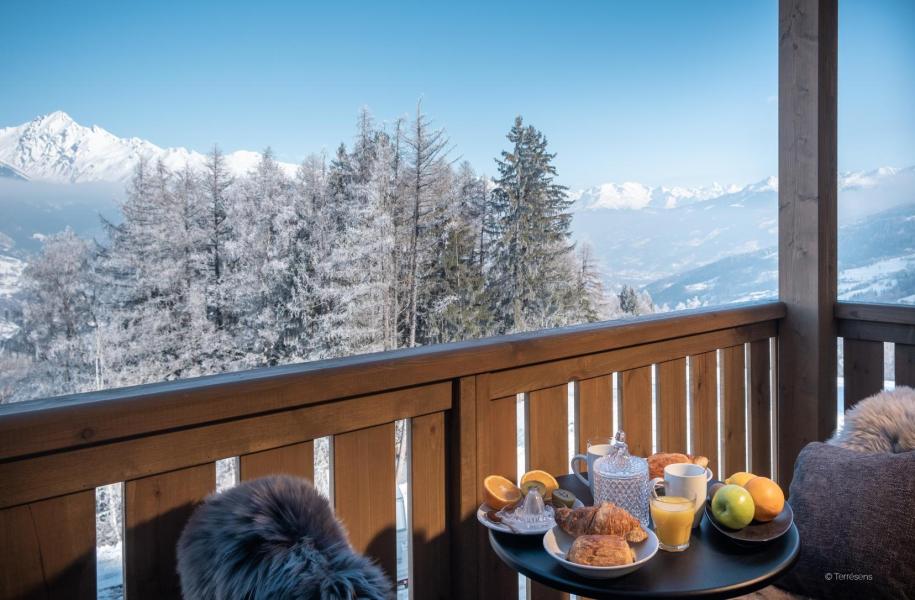 Rent in ski resort Résidence Terresens Le Snoroc - Montalbert - Balcony