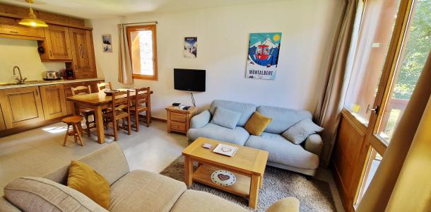 Rent in ski resort 3 room duplex apartment sleeping corner 6 people (205) - Le Signal - Montalbert - Living room