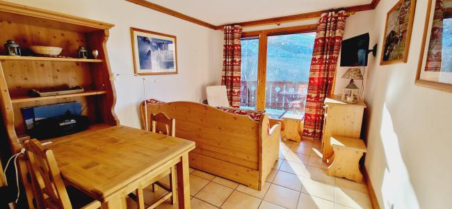 Skiverleih 2-Zimmer-Holzhütte für 4 Personen (15B) - Les Chalets de MTB - Montalbert - Wohnzimmer