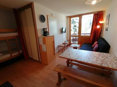 Rent in ski resort 2 room apartment sleeping corner 4 people (405) - Résidence Chanteloup - Montalbert - Living room