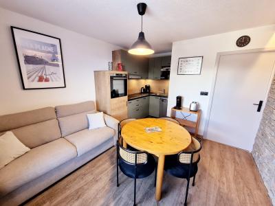 Rent in ski resort 2 room apartment cabin 6 people (02) - Résidence Le Mottay - Montalbert - Living room