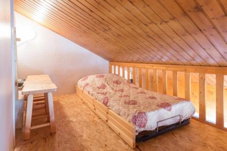 Rent in ski resort 2 room mezzanine apartment 5 people (407) - Résidence Plaisances - Montalbert - Mezzanine