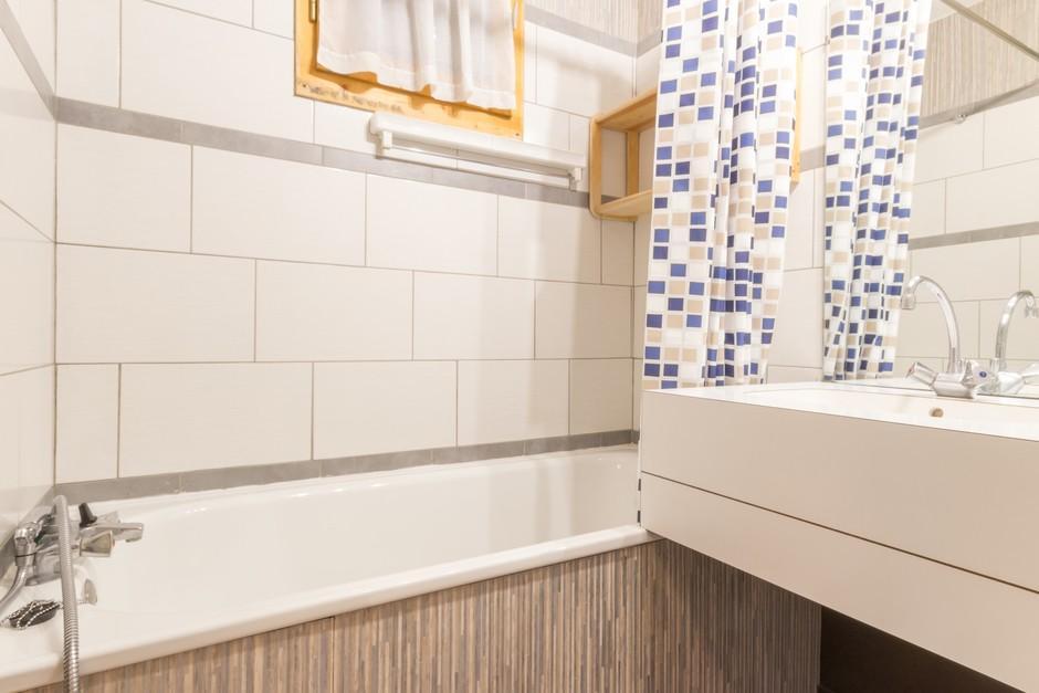 Studio divisible 4 personnes (AVB1)