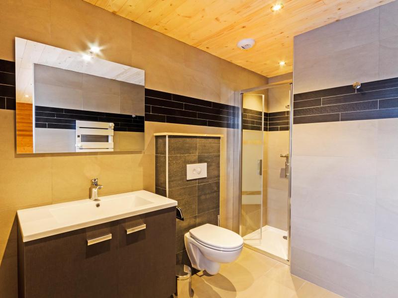Rent in ski resort Chalet Paradise Star - Montchavin La Plagne - Shower room