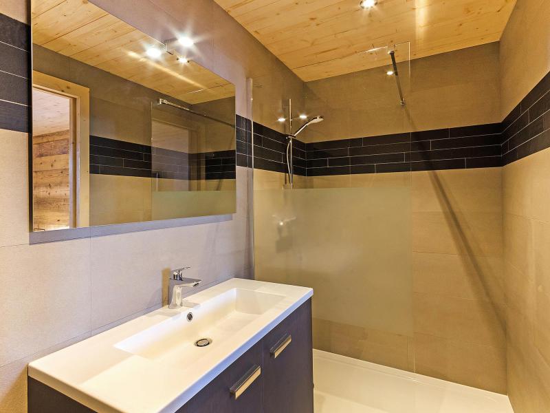 Rent in ski resort Chalet Ski Dream - Montchavin La Plagne - Shower room