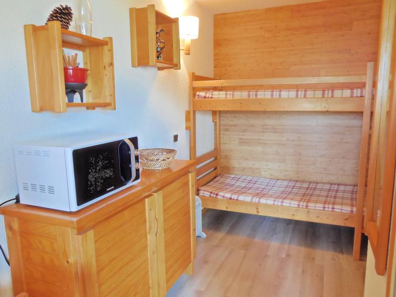 Rent in ski resort Studio 4 people (016) - La Résidence la Lanterne - Montchavin La Plagne