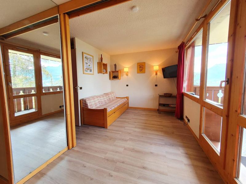 Rent in ski resort Studio 4 people (016) - La Résidence la Lanterne - Montchavin La Plagne