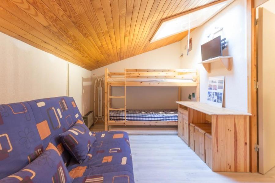 Rent in ski resort Studio cabin mezzanine 6 people (64) - La Résidence la Traverse - Montchavin La Plagne - Underoof cabin