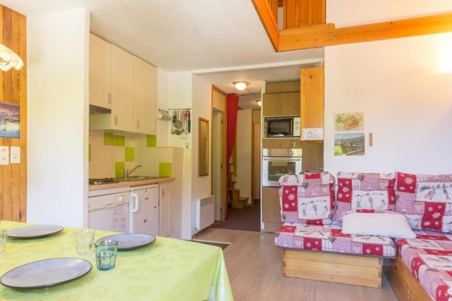 Wynajem na narty Apartament 3 pokojowy z antresolą 8 osób (BAI42) - La Résidence le Bastion I - Montchavin La Plagne - Pokój gościnny