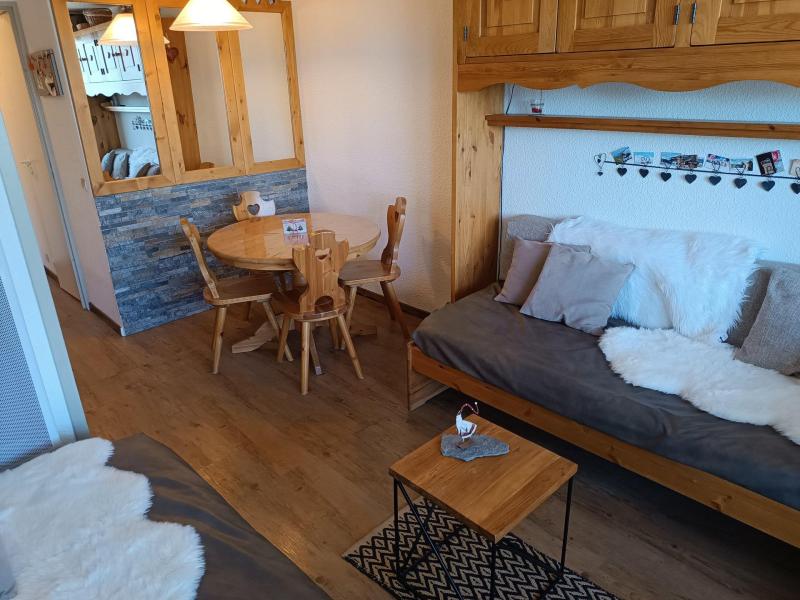 Rent in ski resort Studio 4 people (435) - La Résidence le Dé 4 - Montchavin La Plagne - Living room