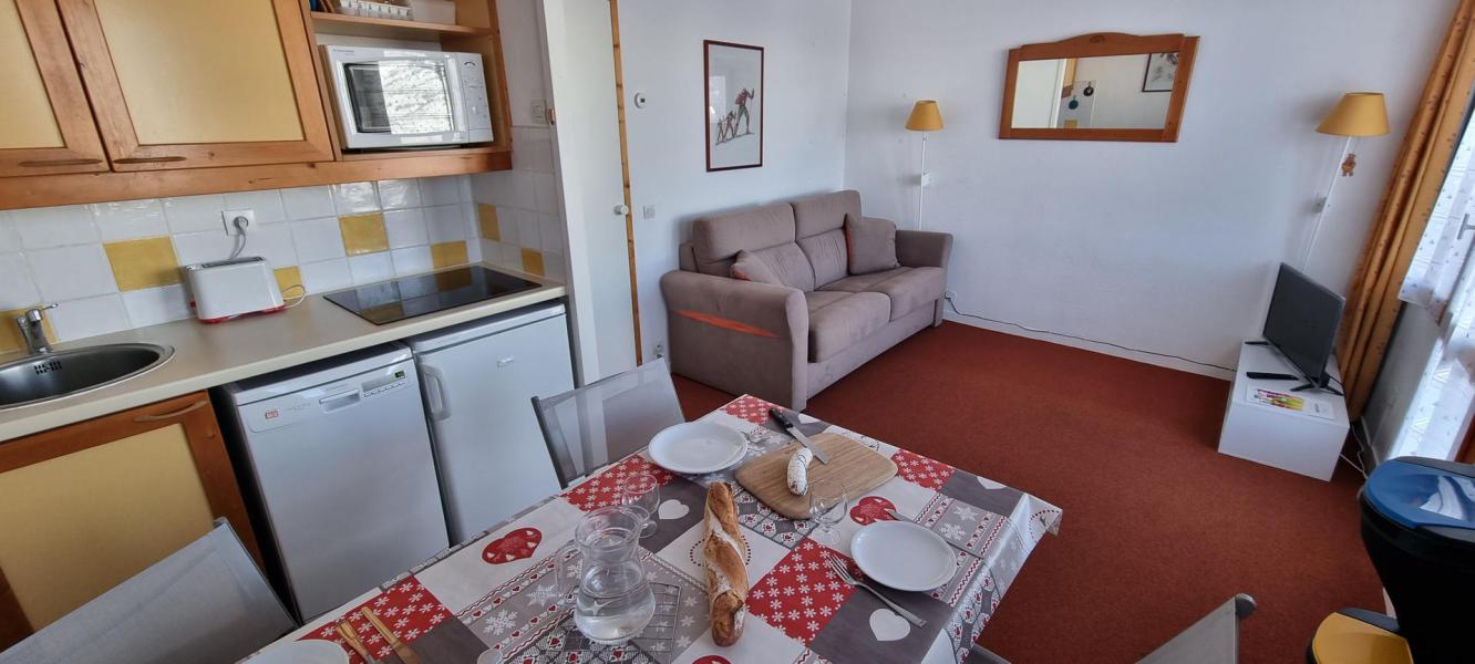 Skiverleih Studio Schlafnische 4 Personen (5) - La Résidence le Domino - Montchavin La Plagne - Wohnzimmer