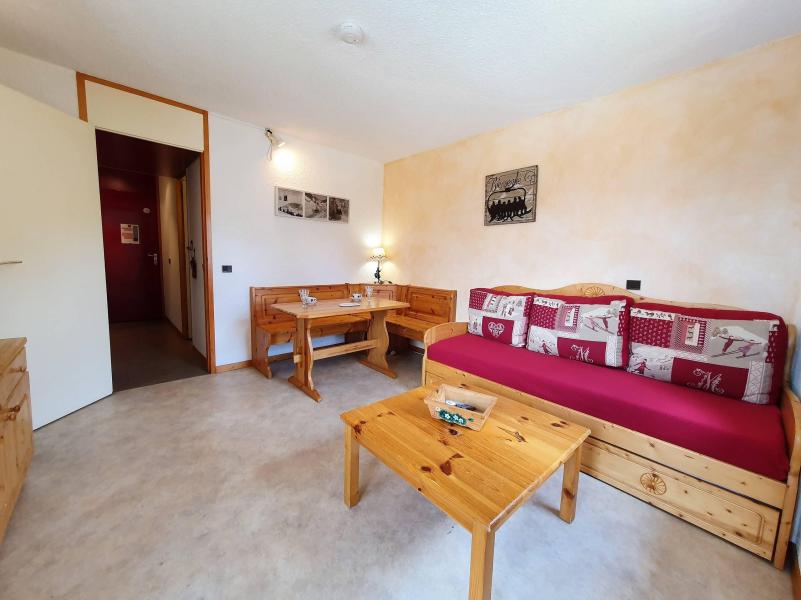 Rent in ski resort Studio 2 people (001) - Résidence la Boussole - Montchavin La Plagne