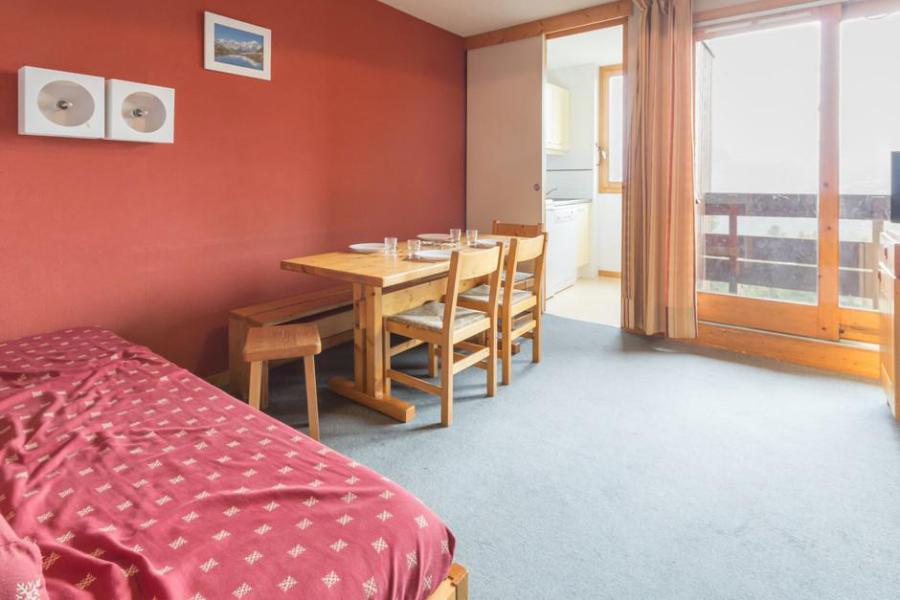 Ski verhuur Appartement 4 kamers 7 personen (33) - Résidence le 1er Dé - Montchavin La Plagne - Woonkamer