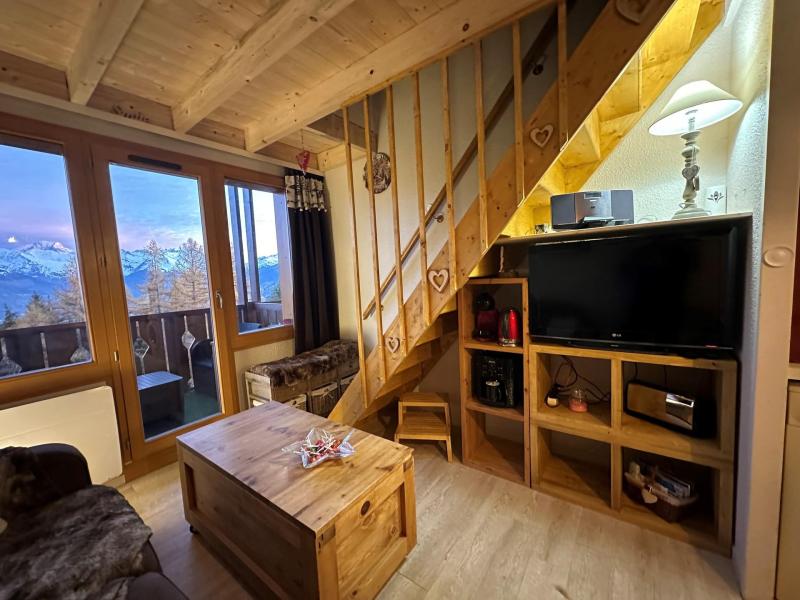 Ski verhuur Appartement duplex 3 kabine kamers 6 personen (406) - Résidence le Bilboquet - Montchavin La Plagne - Woonkamer
