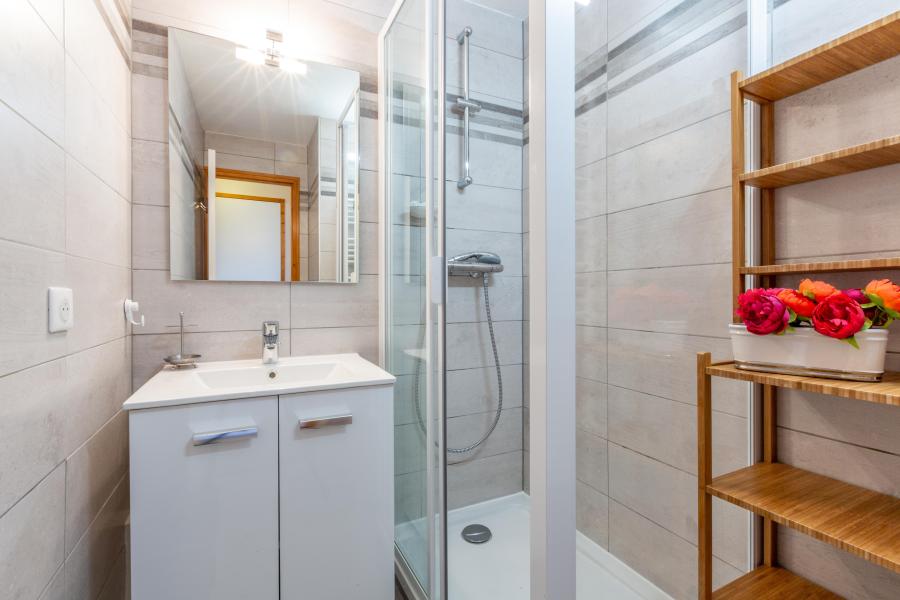 Location au ski Appartement 3 pièces 6 personnes (006) - Résidence le Domino - Montchavin La Plagne - Salle de douche