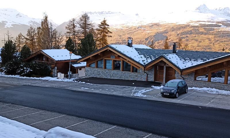 Rent in ski resort Studio 5 people (Confort 27m²) - Résidence le Hameau du Sauget - Maeva Home - Montchavin La Plagne - Winter outside