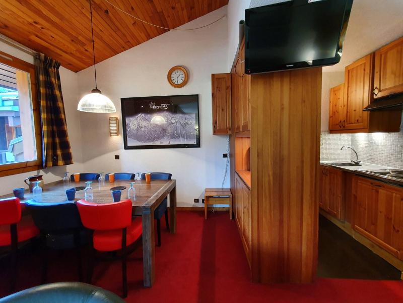 Rent in ski resort 3 room duplex apartment 6 people (036) - Résidence le Zig Zag - Montchavin La Plagne - Living room