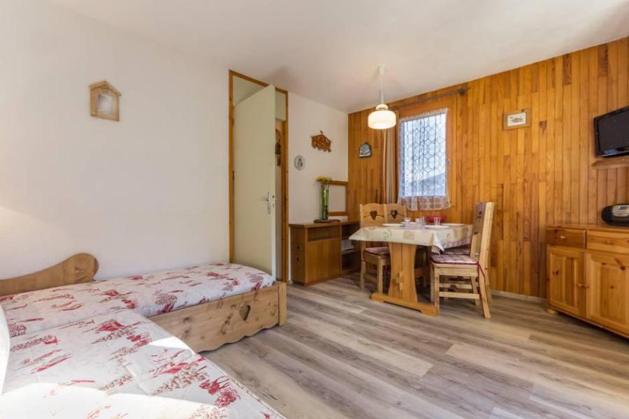 Rent in ski resort 2 room apartment 5 people (MTVN-RTE06) - Résidence Rochette - Montchavin La Plagne - Living room