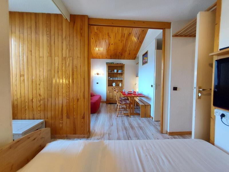 Rent in ski resort Studio 4 people (013) - Résidence Trompe l'Oeil - Montchavin La Plagne