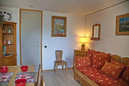 Rent in ski resort 2 room apartment 4 people (009) - La Résidence Equerre - Montchavin La Plagne - Living room