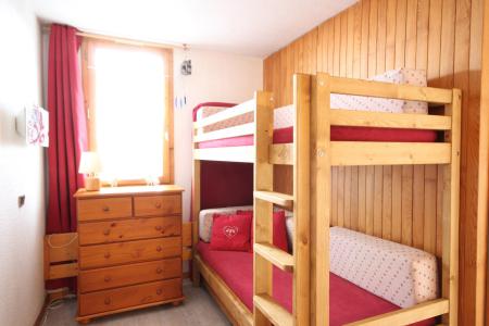 Rent in ski resort Divisible studio 4 people (28) - La Résidence la Traverse - Montchavin La Plagne - Bunk beds