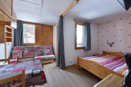 Rent in ski resort Divisible studio 4 people (12) - La Résidence le Crey - Montchavin La Plagne - Living room
