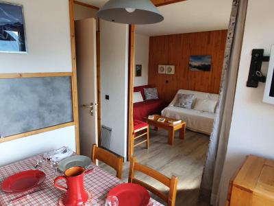 Skiverleih 2-Zimmer-Appartment für 6 Personen (6) - La Résidence le Dé 2 - Montchavin La Plagne - Wohnzimmer