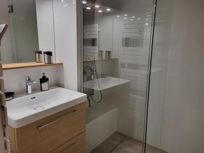 Rent in ski resort Studio sleeping corner 3 people (5) - La Résidence le Dé 2 - Montchavin La Plagne - Shower room