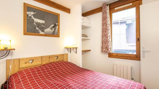 Rent in ski resort 3 room apartment 7 people (1) - Le Chalet de Montchavin - Montchavin La Plagne - Bedroom