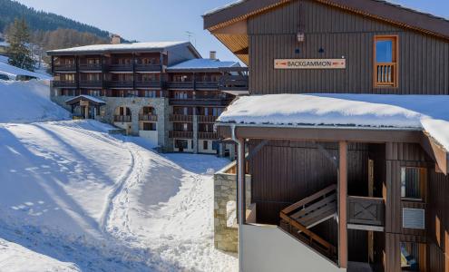 Rent in ski resort Résidence Backgammon - Montchavin La Plagne - Winter outside