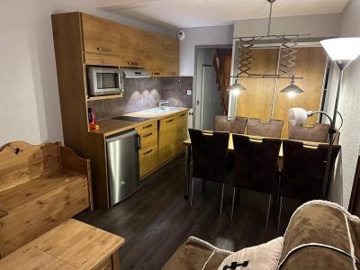 Ski verhuur 2 kamer duplex appartement 6 personen (520) - Résidence le Dé 4 - Montchavin La Plagne - Woonkamer