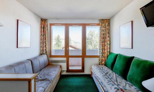 Rent in ski resort Studio 4 people (Confort 17m²-2) - Résidence le Hameau du Sauget - Maeva Home - Montchavin La Plagne - Winter outside