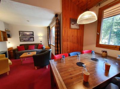 Rent in ski resort 3 room duplex apartment 6 people (036) - Résidence le Zig Zag - Montchavin La Plagne - Living room