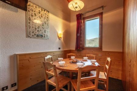 Rent in ski resort 3 room duplex apartment 6 people (039) - Résidence le Zig Zag - Montchavin La Plagne - Living room