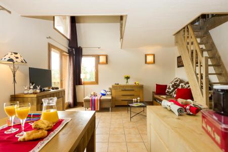 Rent in ski resort Résidence les Chalets de Wengen - Montchavin La Plagne - Living room