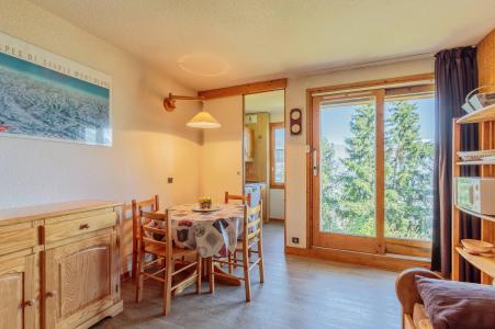 Rent in ski resort Studio cabin 3 people (002) - Résidence Pendule - Montchavin La Plagne