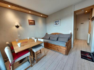 Rent in ski resort 2 room apartment 4 people (021) - Résidence Trompe l'Oeil - Montchavin La Plagne - Living room