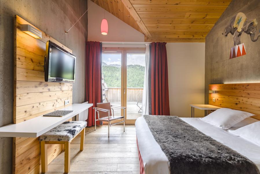 Rent in ski resort Anova Hôtel & Spa - Montgenèvre - Bedroom