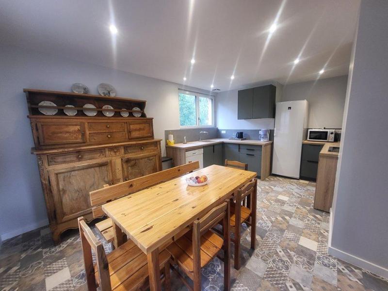 Rent in ski resort 5 room triplex chalet 8 people - Chalet Clarée - Montgenèvre - Kitchen
