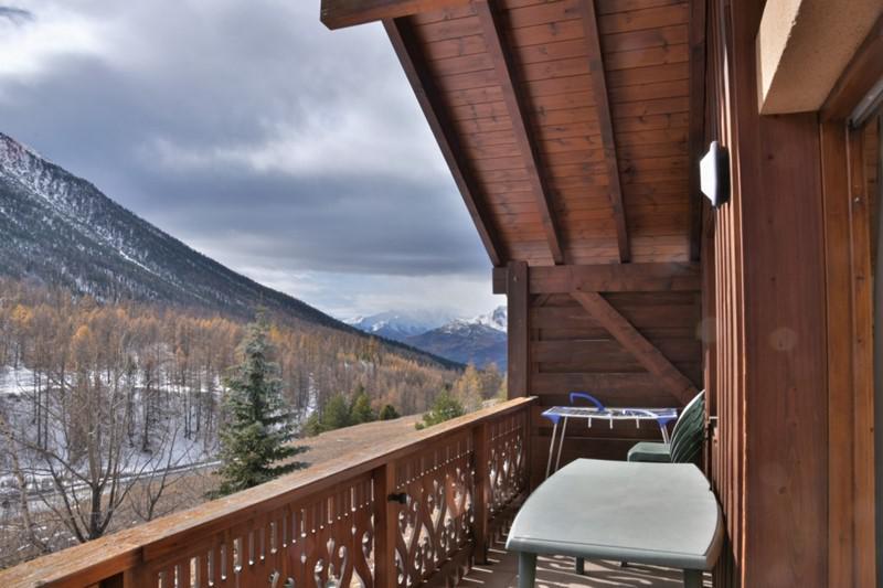 Аренда на лыжном курорте Апартаменты дуплекс 3 комнат 8 чел. - Chalet de la source - Montgenèvre - зимой под открытым небом